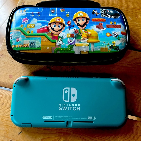 Nintendo Switch Lite - w/ case , and Amibo Cards! - Picture 2 of 4